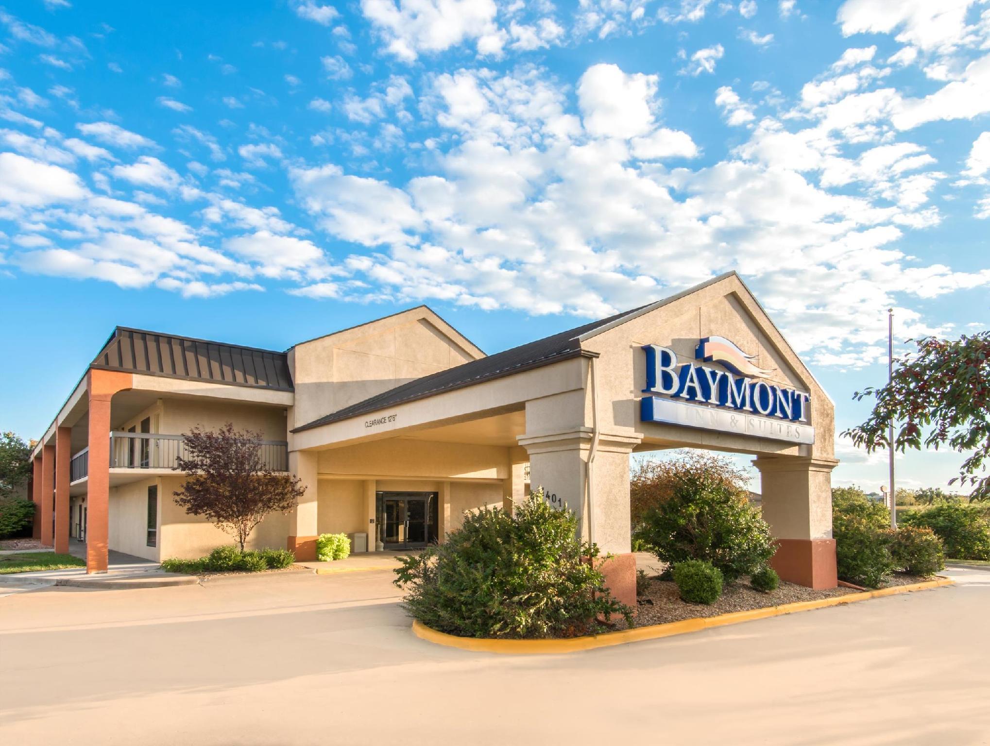Baymont By Wyndham Topeka Buitenkant foto